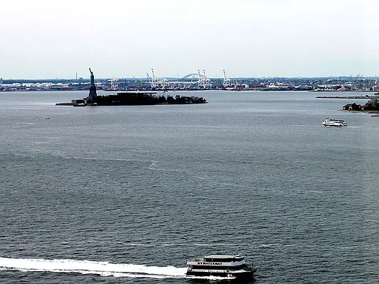 Rented by Sotheby's International Realty | media 19