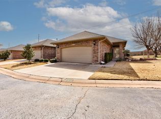 1936 NW 157th St, Edmond, OK 73013