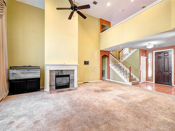 2nd image of 4015 England Ct E