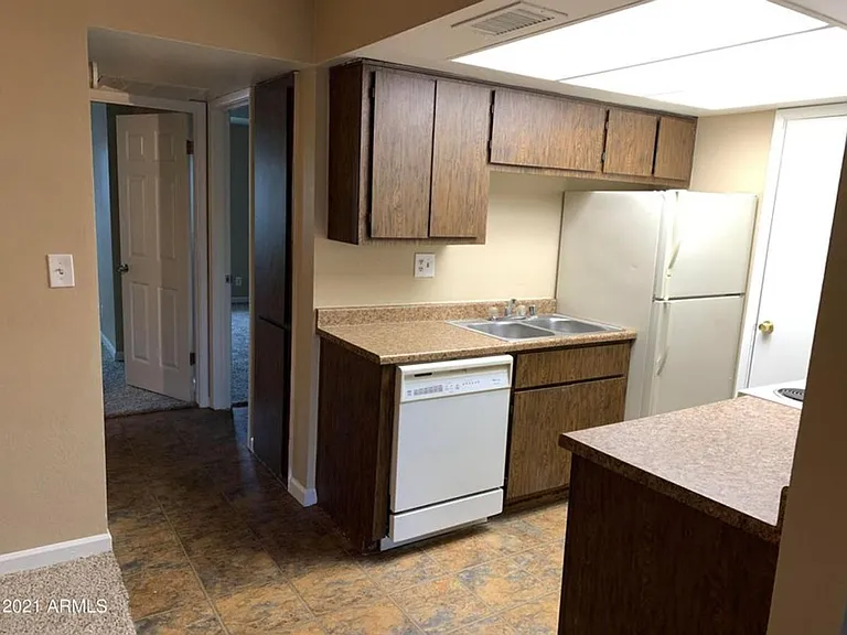 2217 E Cactus Rd #4 — Photo 5