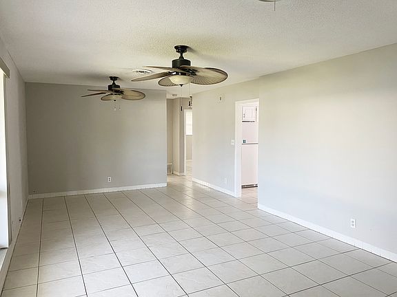 5th image of 2010 NE 56th Ct APT 2