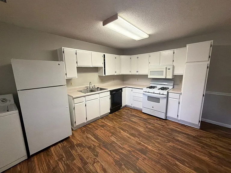 3781 Barron Ave — Photo 7