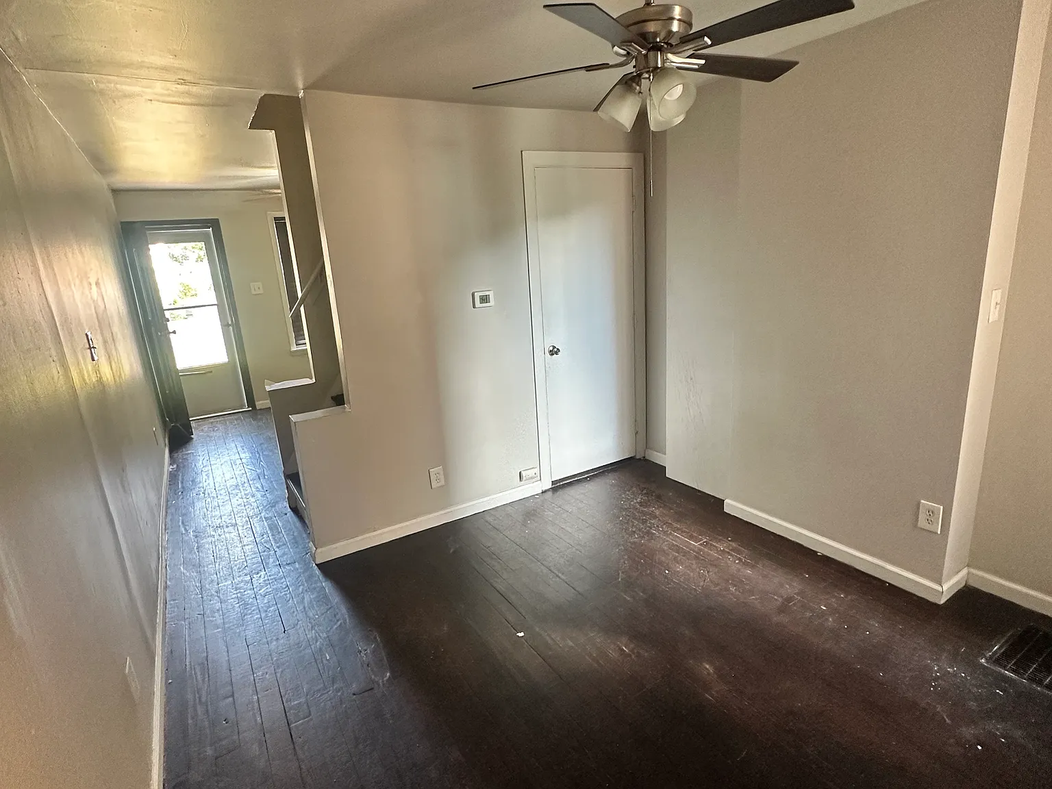 2 bed, 1.5 bath, 925 sqft, $1,700 — Photo 3