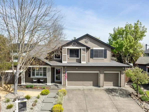 320 Dominic Court, Windsor, CA 95492