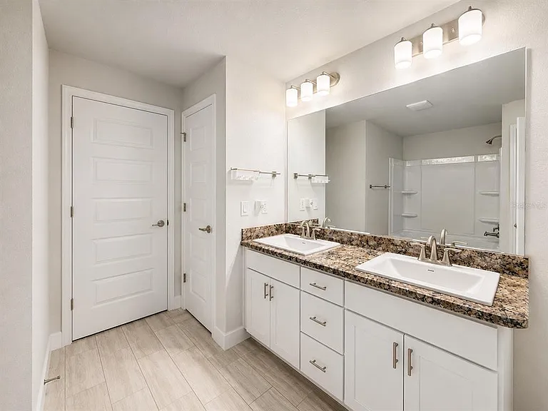 8797 SE 161st Pl — Photo 26