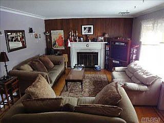 2nd image of 22 E 12th St