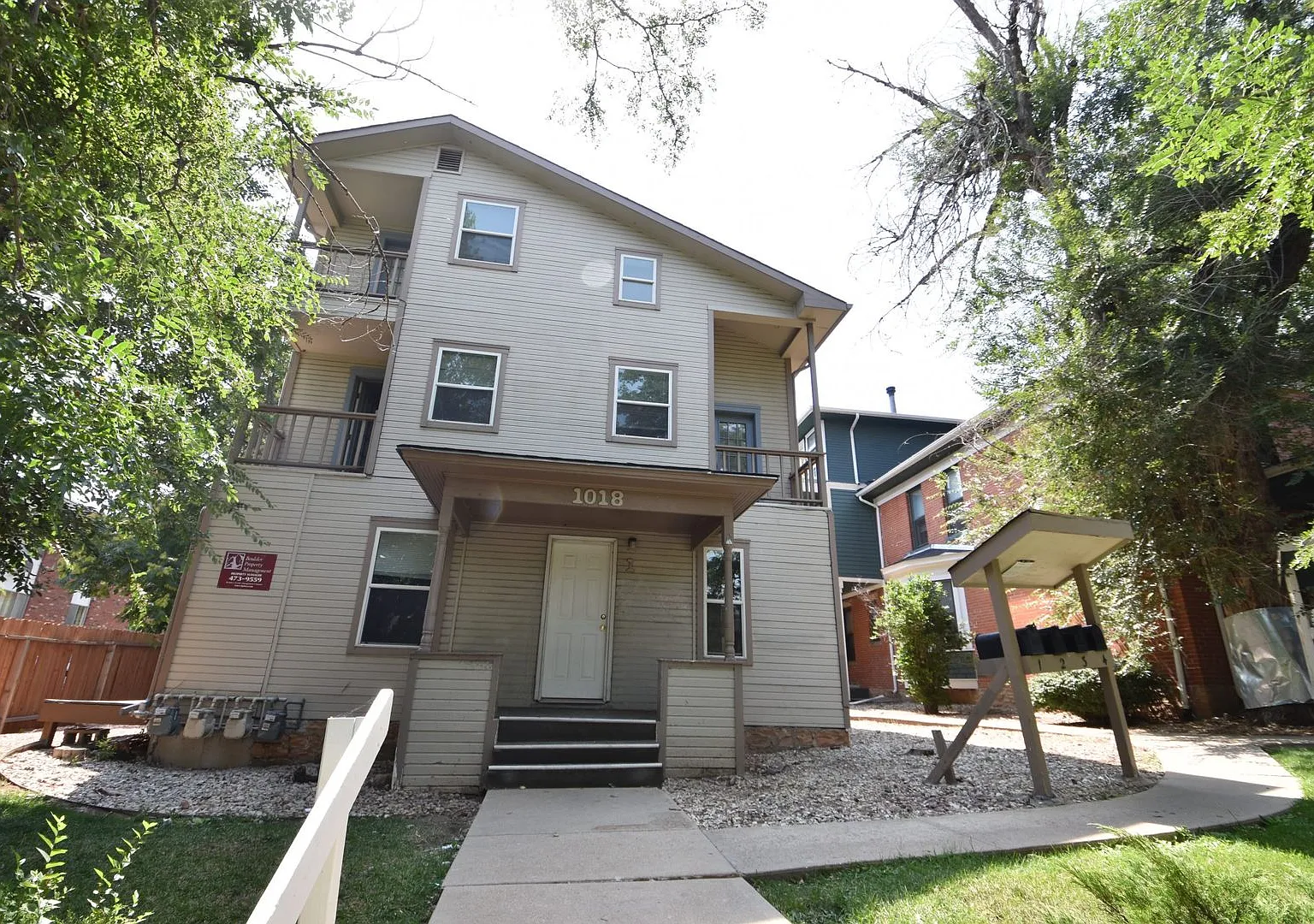 Fourplex on the Hill near CU Boulder! — Photo 1