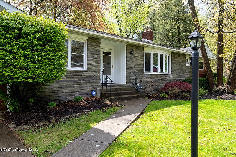2nd image of 43 E Parkwood Street