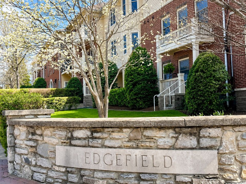1st image of 800 Woodland St APT 304