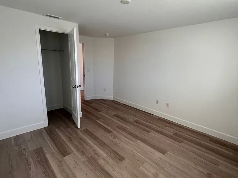 3647 S Lisbon Ct — Photo 32