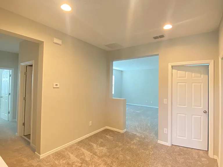 698 Bay Bridge Cir — Photo 21