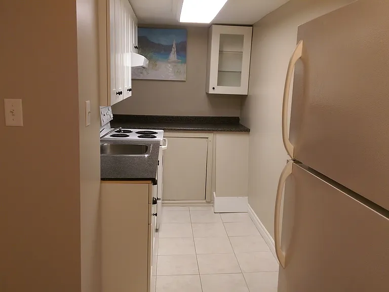 55 Hadden Cres #2 — Photo 10