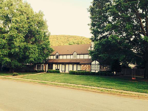 4th image of 2701 Willena Dr SE