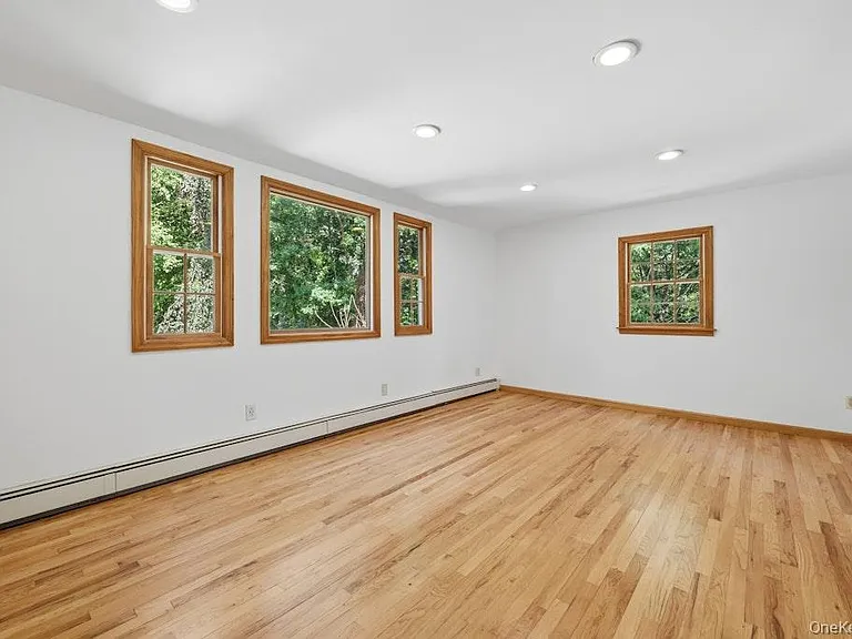 20 Williamsburg Dr — Photo 17