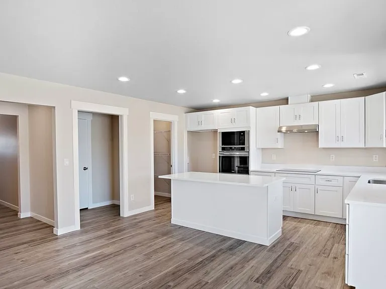 931 W Ted Yao Way #B — Photo 7