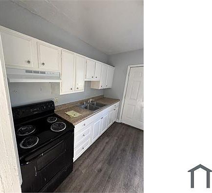 1st image of 1016 E Lake Silver Dr NE #1