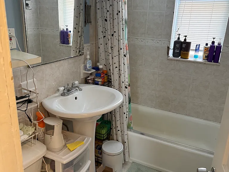 4 Litchfield St #3 — Photo 12