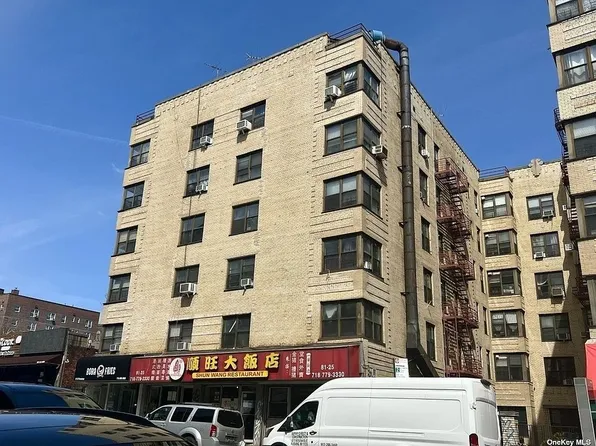82-01 Britton Ave #5-G, Elmhurst, NY 11373