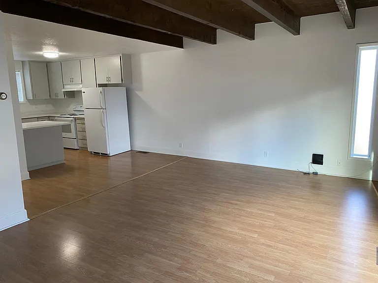 1815 SE Harney St #1815 — Photo 5