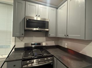 3649 N Albany Ave #1R, Chicago, IL 60618