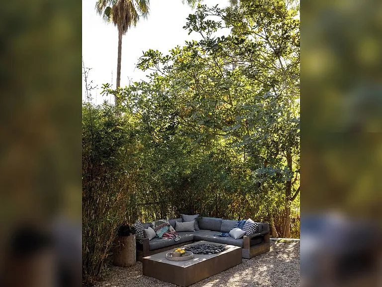 8970 Wonderland Park Ave — Photo 19