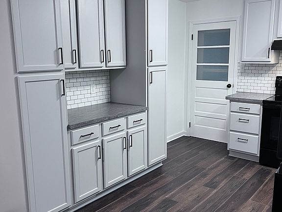 5th image of 45 Normandy Ln