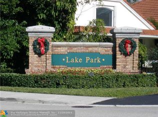 9062 Lake Park Cir S, Davie, FL 33328