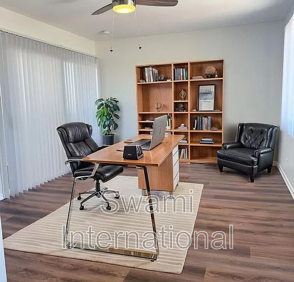 302 W Queen St #24 — Photo 3