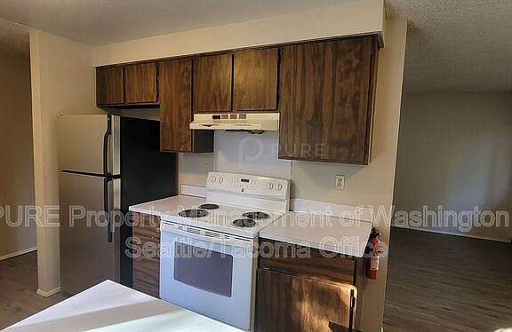 4th image of 5801 13th Ave SE APT D