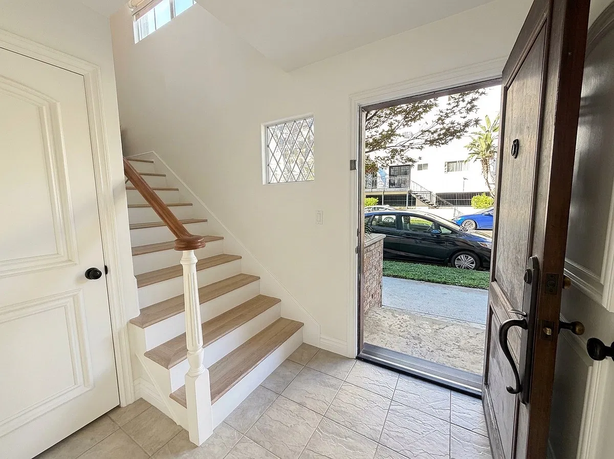 15248 Clark St — Photo 4