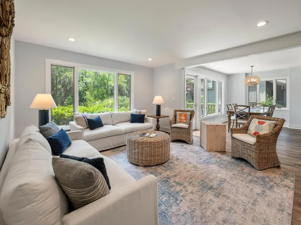 1332 Sea Elder Dr, Johns Island, SC 29455