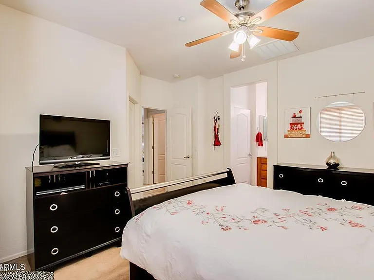 3317 E Loma Vista St — Photo 8