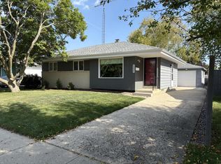 2525 Donna Ave, Racine, WI 53404