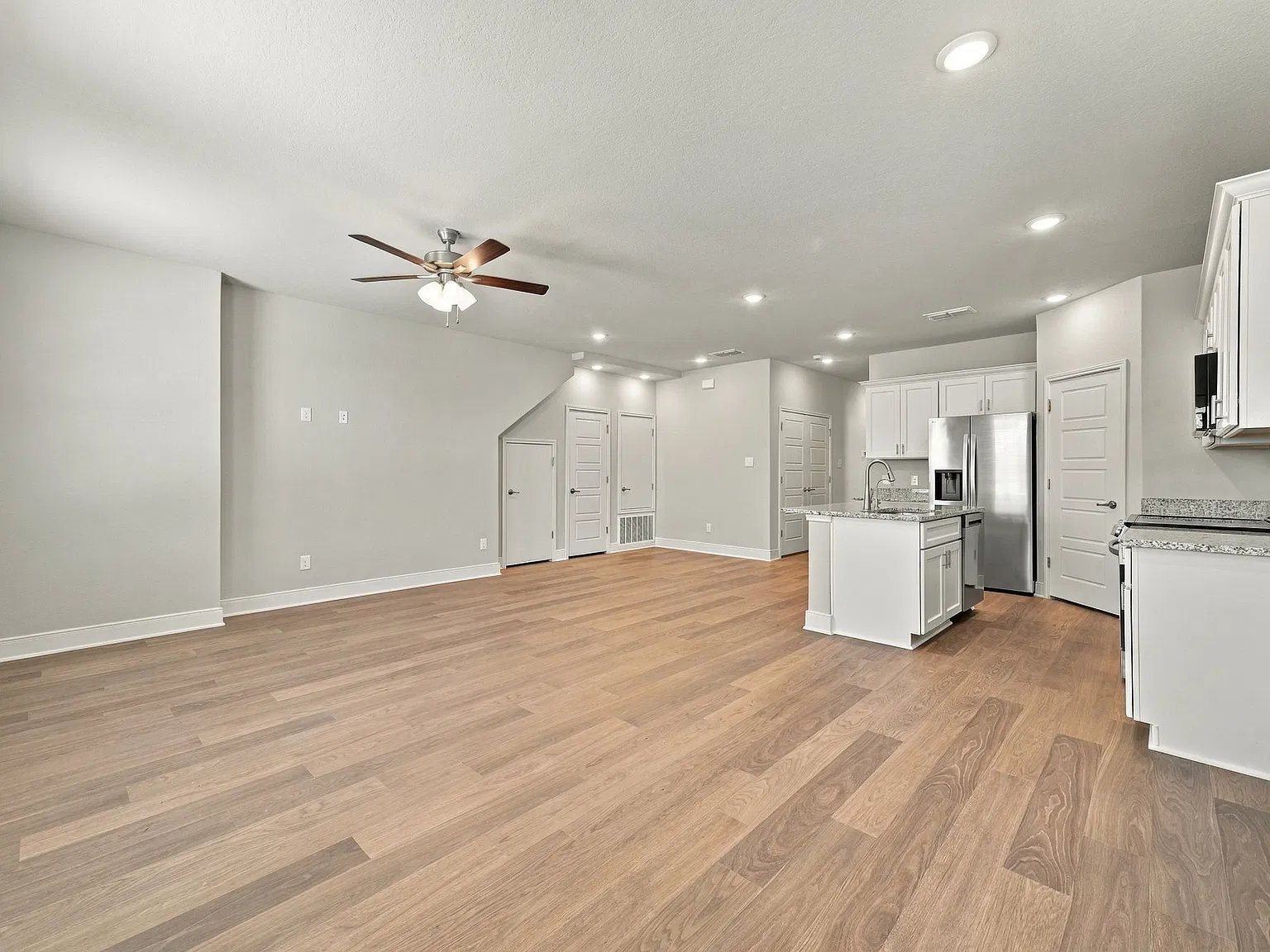 7254 Magnolia Creek - 101 — Photo 4