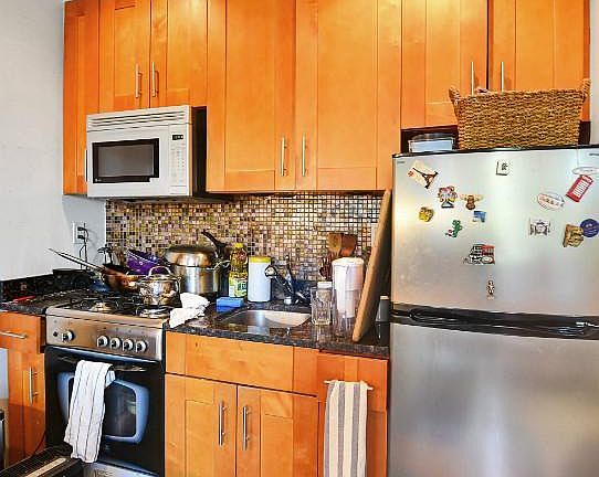 4th image of 175 Orchard St APT 4D