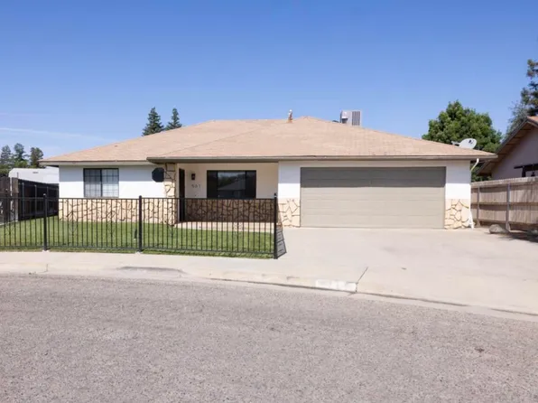 561 Wellington Place, Porterville, CA 93257