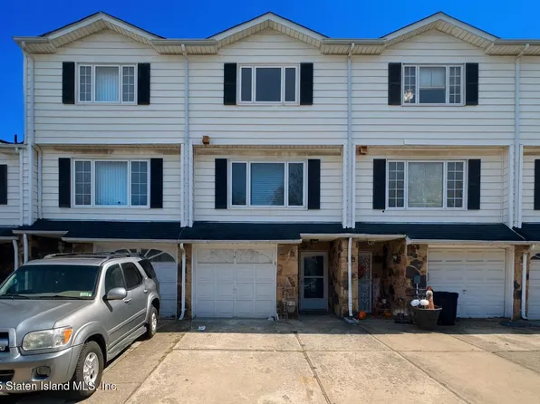 36 Carlyle Grn, Staten Island, NY 10312
