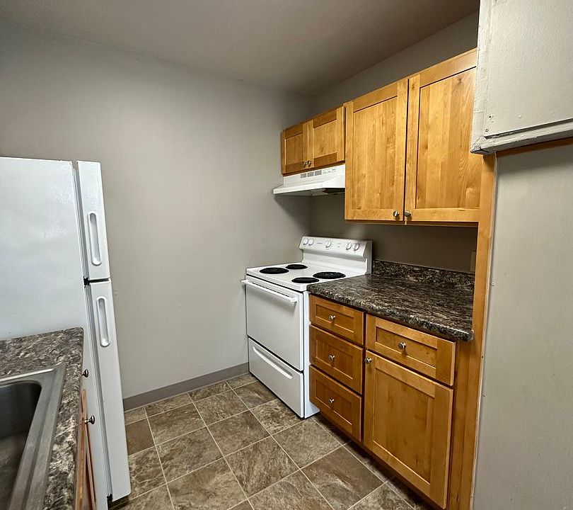 1st image of 160 Van Giesen St #312