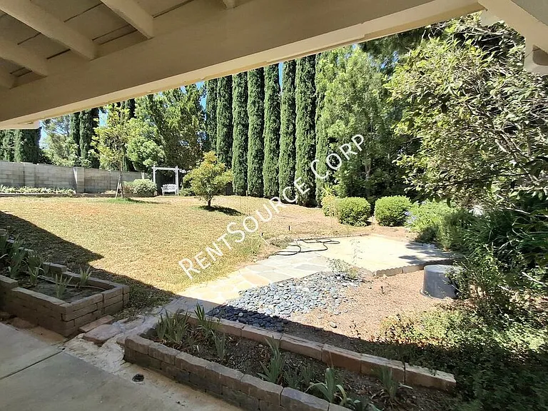 26421 Torrey Pines Dr — Photo 31
