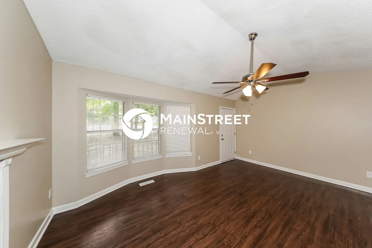 Living Room - 6568 Davison Rd