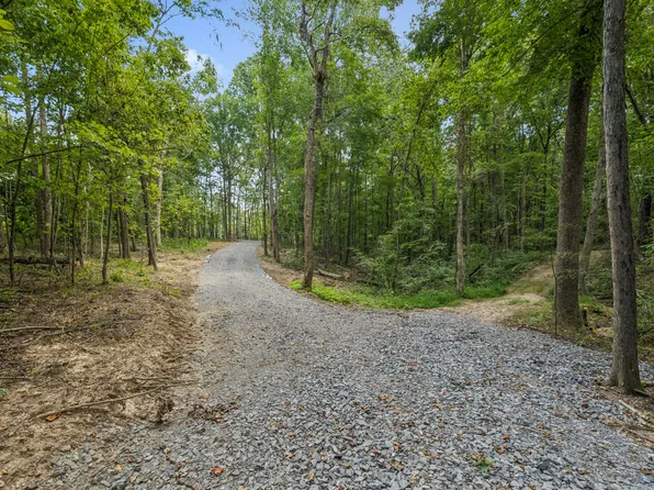 3438 Dobbins Pike, Portland, TN 37148