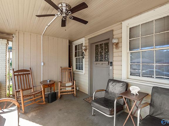 4th image of 317 7th Ave NW