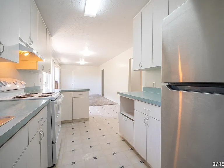 3463 Keanu St — Photo 10