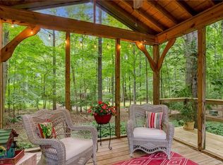 635 Barrocliff Rd, Clemmons, NC 27012