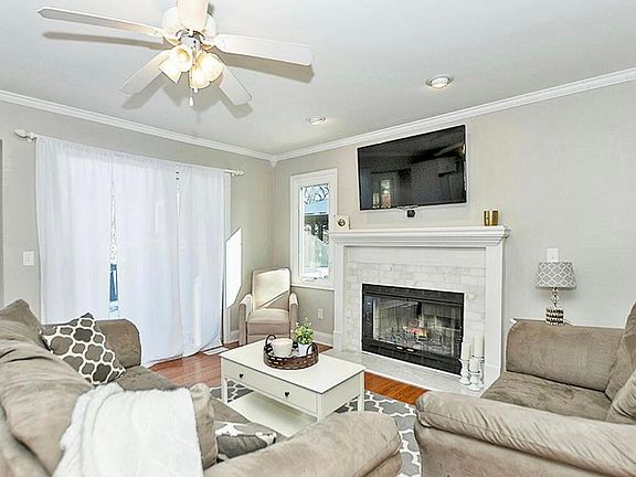4th image of 2688 Moreno Dr