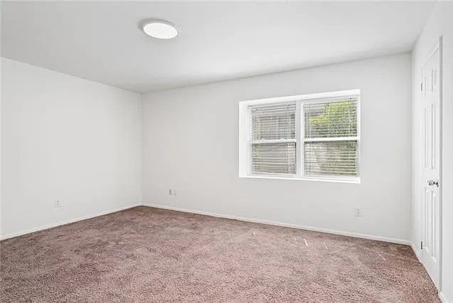 2322 Palmer Ave — Photo 12