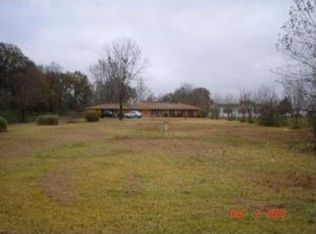5827 N Lakeshore Dr, Shreveport, LA 71107