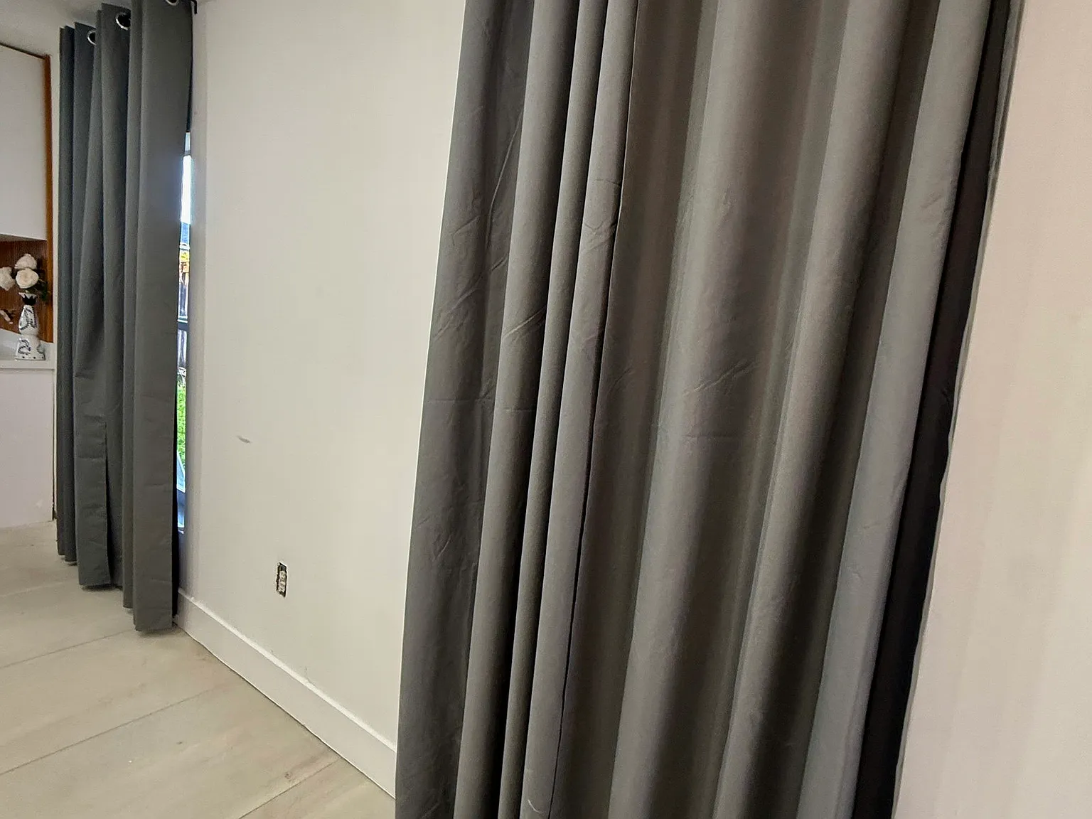 4 bed, 2.0 bath, 1300 sqft, $3,500 — Photo 4