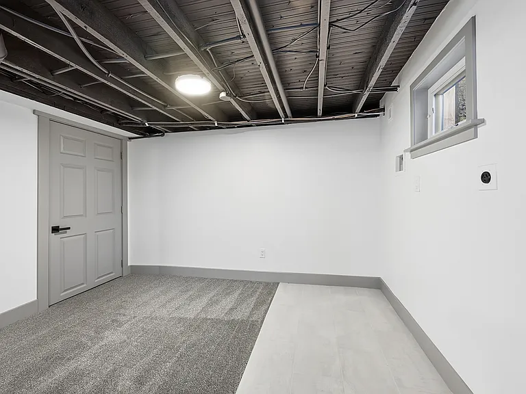 296 S Lafayette St — Photo 22