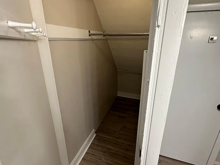 2023 Greenup St #1 — Photo 13